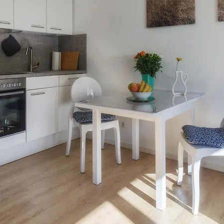 Balkon Nur 400m Zum Lägenhet